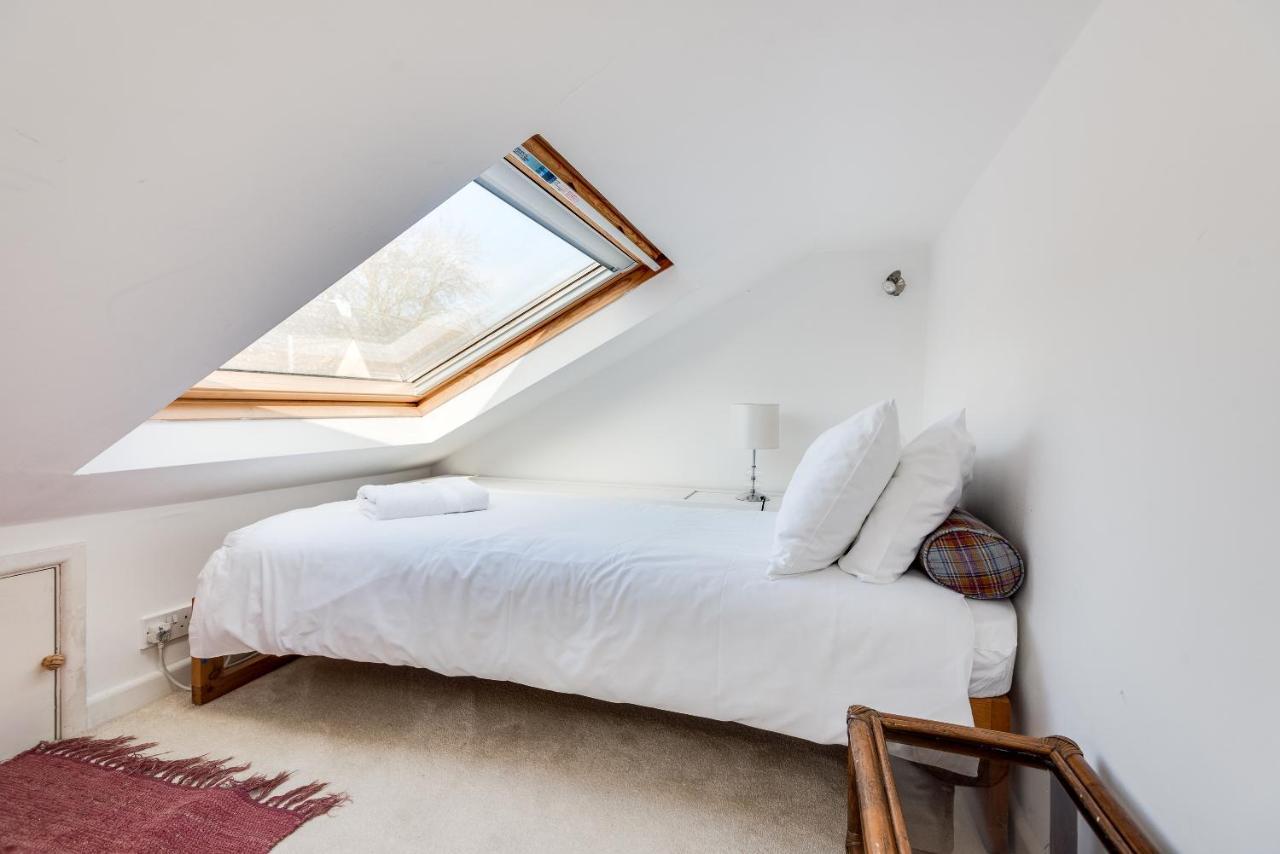 Вилла Characterful & Cosy Jericho House Оксфорд Экстерьер фото